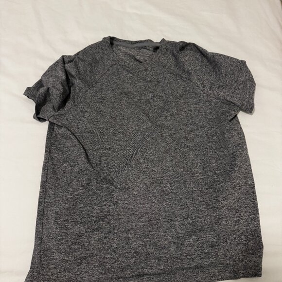 Lululemon License to Train Classic-Fit T-Shirt Heathered Black 8 - Picture 5 of 8